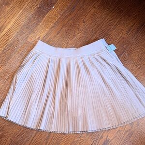 Old Navy Beige Pleated Athletic Skirt